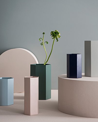 Ferm Living – Vase Hexagon Rosa – pulverbeschichtetes Metall Ø 6,5 Höhe 18 cm - 4