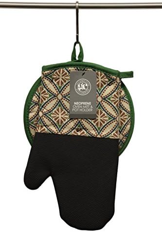 Gourmet Club Oven Mitt &amp; Potholder Set w/Neoprene for Easy Gripping, Heat Resistant up to 260 degrees C, Medallion Comfrey