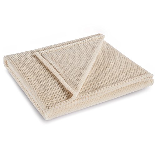 DecoKing 66140 Kuscheldecke 150×200 cm creme Decke Microfaser Mikrofaserdecke Fleecedecke Wohndecke Tagesdecke Fleece weich sanft kuschelig skandinavischer Stil ecru ivory cream Henry - 3