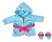 Produktbild Bayer Design 8467300 - Bademantel mit Schlappen für Puppen, circa 40-46 cm, blau