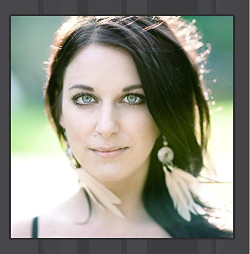 Preisvergleich Produktbild Into the Light