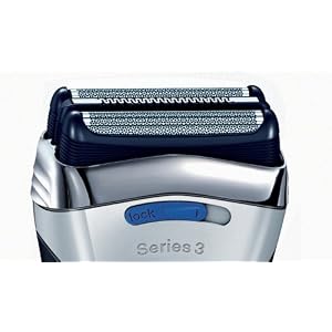 Series 3 390 Wet & Dry Shaver - Image 2