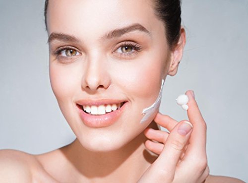 Définique Vitamin Cream, 50ml Luxuriöse Hyaluronsäure Vitamin Creme mit reiner Hyaluronsäure, Retinol, ProVitamin A, Vitamin C, Vitamin E, ProVitamin B5 und edlen Pflegeölen. Innovative Anti-Aging, Vitamin- und Feuchtigkeitspflege für Ihre Haut - 4