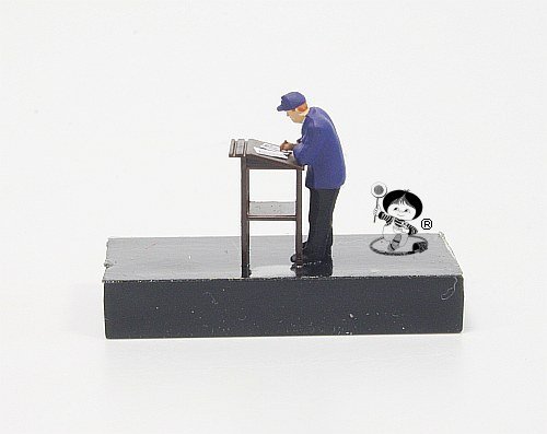 Preisvergleich Produktbild Preiser 28152 H0 Eisenbahner am Stehpult