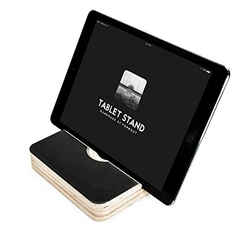 FORMGUT // iPad Ständer Holz, Tablet-halter für iPad Pro, Air 2, Mini 2, 2 Winkel Neigungen, Schreibtisch, Bett oder Boden Halterung // Handmade in Germany (Schwarz Linoleum)