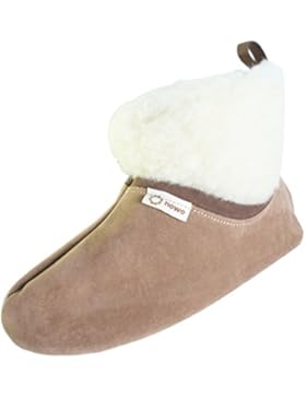 Hüttenschuhe / Hausschuhe aus Naturwolle und Wildleder / auf einer rutschfesten Sohle / Größen 36-41