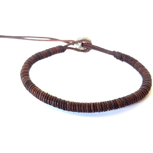 Oreiller antique en broderie du 17e siècle