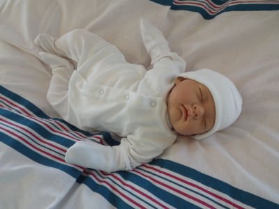 Q. NEWBORN BOS BOY Childs 1st Realistic Reborn Newborn Weighted Doll Fake Toy Baby Girls Childs Birthday Christmas Gift UK Seller made by Saxon Reborns