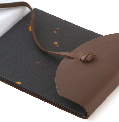 INDIARY FIRST Fotoalbum aus festem Büffelleder und handgeschöpftem Papier – schlicht und edel – 26×17,5cm -Wild-Braun - 3