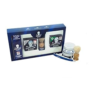 The Bluebeards Revenge Shaving Kit with Replaceable Blade Straight - Image 2