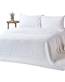 Pflegehinweis: waschbar bis 40 Grad (separat waschen), nicht bleichen oder chemisch reinigen. Bei der ersten Wäsche kann die Decke eventuell leicht eingehen, was aber durch die größere Webstruktur ausgeglichen wird.