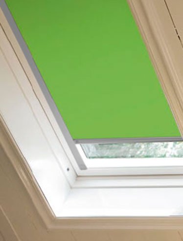 Verdunkelungsrollos für Roto Fenster – Profilfarbe Silber – Deutsches Markenprodukt (auch mit weißen Profilen erhältlich) - 4