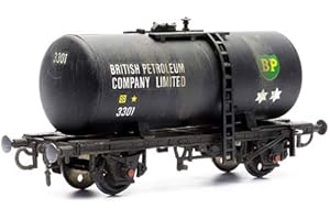 Dapol Model Railway Class B Tanker (BP) Plastic Kit - OO Scale 1/76