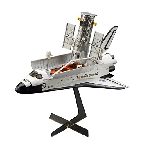Preisvergleich Produktbild Hasegawa 010821 1 / 200 Hubble Space Teleskop miSpace Shuttle und Astronauten