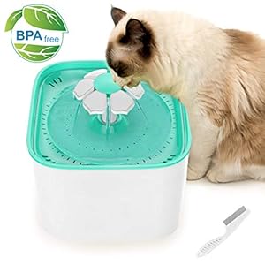 Yokunat Fuente de Agua para Mascotas, 2L Bebedero Flor Silenciosa Dispensador Eléctrico Automático con Limpieza Filtrante de Nivel 3 y 1 Cepillo de Limpieza para Perros Gatos Pájaro