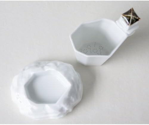 White Porcelain Korean Pavilion Design Pottery Ceramic Personal Tea Leaf Brewing Filter Infuser Strainer Saucer Gift Set