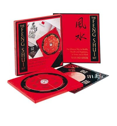 The Feng Shui Kit: The Chinese Way to Health, Wealth & Happiness at Home & at Work (Mixed media product) - Common francais The Feng Shui Kit: The Chinese Way to Health, Wealth & Happiness at Home & at Work (Mixed media product) - Common francais
