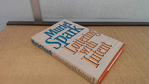 Loitering with Intent livre