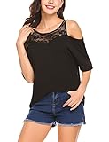 Richtig feminin wird es bei dem T-Shirt durch den transparenten Spitzeneinsatz an den Schultern und kurzen Ärmeln, der definitiv alle Blicke auf sich ziehen wird.