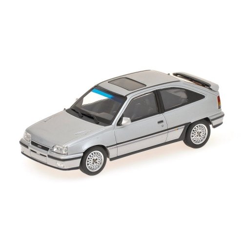 Preisvergleich Produktbild Minichamps 400045972 - Opel Kadett GSI, Maßstab: 1:43, silber