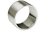 Bestechend durch Schlichtheit für Frau und Mann. 13 mm mattierte Eleganz aus massivem 925er Sterling Silber, die sich als Bandring angenehm am Finger trägt. Geeignet für den Ringfinger wie auch den Mittelfinger. Zeitlos schön und auch als Partner-Ring bestens geeignet. Auch in den Größen 52 - 62 lieferbar.