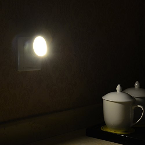 Emotionlite 2 Stück Plug in LED Nachtlicht mit Dämmerungssensor Kinder Nachtlicht Sehr gut für Kinderschlafzimmer Badezimmer Flur Treppenaufgang Korridor Schrank oder ein dunkles Zimmer Warmes weißes 2700 K Energiesparpaket - 4