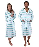 Dos bolsillos cosidos proporcionan amplio espacio de almacenamiento para artículos personales como productos de spa.
