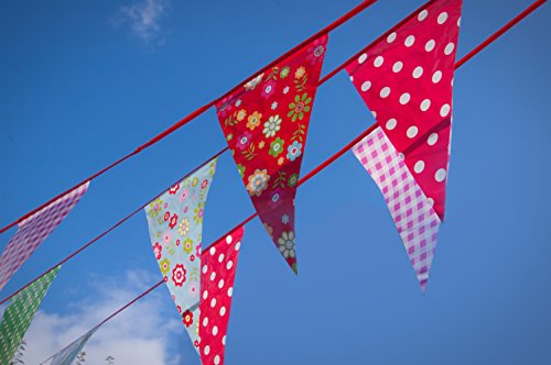 Fun Garden Party Vintage Print Plastic Bunting 10 Meters ~ 20 Pennant Flags - Suitable For Indoor Or Outdoor Use Fun Garden Party Vintage Print Plastic Bunting 10 Meters ~ 20 Pennant Flags - Suitable For Indoor Or Outdoor Use