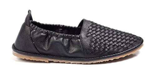 Vebero MOJRI Clog, RS.749 (56.00% Off) - Amazon