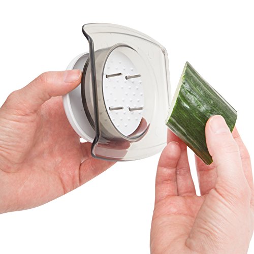 Verstellbarer Mandoline Gemüseschneider und Multischneider – Gemüsehobel, Gemüseschäler, Gemüsereibe und Julienneschneider in 1nem Mit Behälter, Schutzhandschuh und 5 Stahl Klingen – von HomeNative® - 5