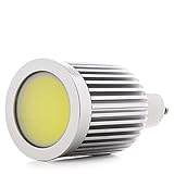 La Lámpara LED GU10 ofrece una potencia de 9W, cuerpo de aluminio y conexión GU10.Ahorro de hasta un 80% reemplazando a los halógenos tradicionales, ofreciendo un haz de luz amplio y de alta calidad. Supone una alternativa muy buena con amplias posibilidades de decoración y gran ahorro energético.