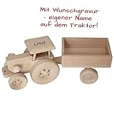 ★ Eine persönliches Geschenkidee, die Eindruck und Freude macht. Wir gravieren Ihnen auf Wunsch den Namen oder einen kurzen Spruch auf dem Dach des Traktors oder in der Ladefläche des Anhängers ein.