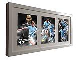 Manchester City weiß 2017/18, signiert Pep GUARDIOLA - Kevin de Bruyne - Sergio Agüero Rocha - raheem Sterling - Gabriel Jesus - Leroy Sane - Autogrammkarte Fotorahmen Bilderrahmen Geschenk