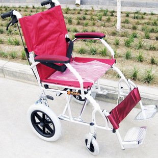 Preisvergleich Produktbild SOUMAO Aluminiumlegierung ältere Rollstuhl leichte faltrollstuhl Roller Rädchen