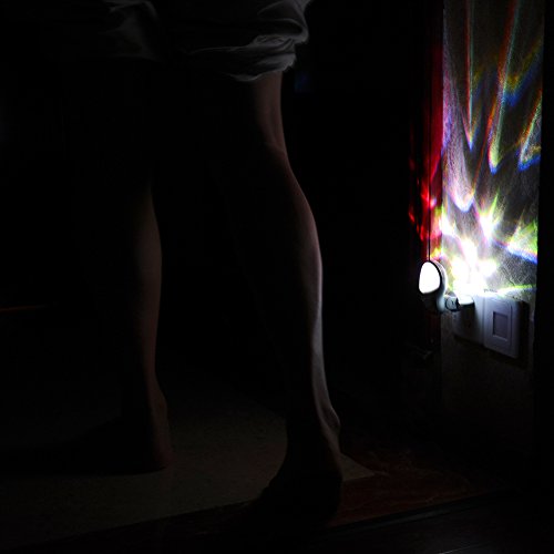 Emotionlite LED Nachtlicht mit Dämmerungssensor Mehrfarbig Projektor Plug in Kinder Nachtlicht Sehr gut für Kinderschlafzimmer Badezimmer Flur Treppenaufgang Korridor Schrank oder ein dunkles Zimmer - 6