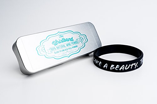 Silikonarmband TRAIN LIKE A BEAST LOOK LIKE A BEAUTY von The Wristband – PREMIUM Muskel Motivation – Fitness Armband mit Schrift, Gravur und Spruch – Schwarz Weiß Pink – Für Frau, Ladies + Damen – Bei Bodybuilding, im Training und Gym - 6