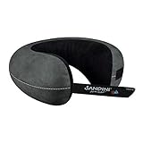 sleepfix outlast GRATIS ENTHALTEN: TRANSPORTTASCHE MIT BEFESTIGUNGS-CLIP: Die Transporttasche ermöglicht Ihrem Kind ein hygienisches und platzsparendes Transportieren des Reisekissens. Dank dem Befestigungs-Clip kann Ihr Kind das Reisekissen schnell und einfach außen am Handgepäck oder Rucksack befestigen, hat es immer schnell zur Hand und spart sich dadurch auch Platz im Koffer. TravelFix ist bei 30°C waschbar sowie trocknergeeignet.