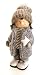 Produktbild Deko Figur Wichtel Winterkind Mädchen 21 cm Groß, Keramik Braun Grau, Wintermütze Textil Wolle, Dekofigur Winter Winterdeko Wichtelkind