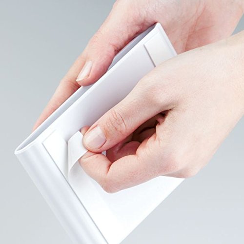 mDesign AFFIXX Zahnbürstenhalter – praktische, selbstklebende Halterung für Zahnbürsten – Aufbewahrungsbox für Zahnpasta mit fünf Fächern – weiß - 4