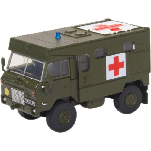 Preisvergleich Produktbild Oxford Die Cast Land Rover FC Ambulance - NATO Green