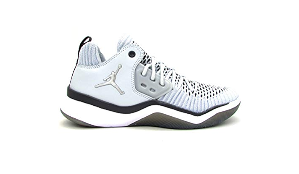 jordan dna noir rouge