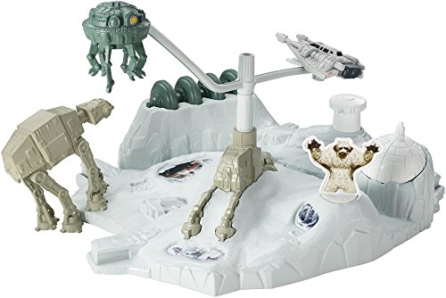 Preisvergleich Produktbild Star Wars Hoth Echo Base Battle Hot Wheels 06966