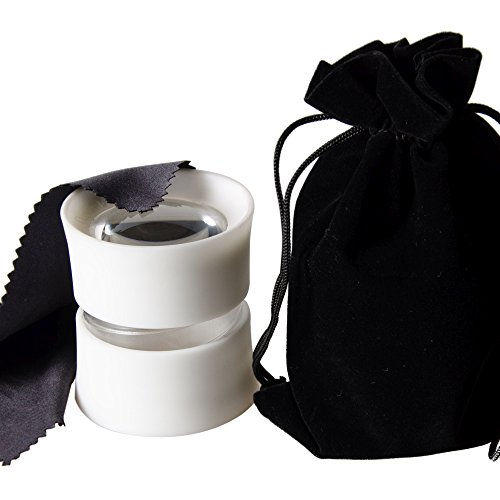 DreamMe-Kit-white-Smartphone-Projector-Projection-Clock-incl-cleaning-cloth-and-travel-bag