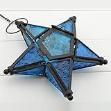 Esta luz estilo marroquí de diseño intrincado da un toque de iluminación real a tu hogar.