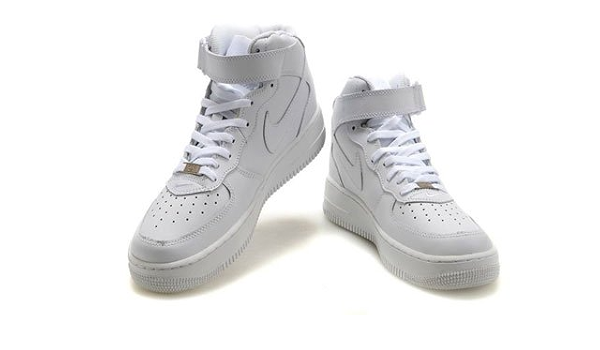 nike white trainers size 5