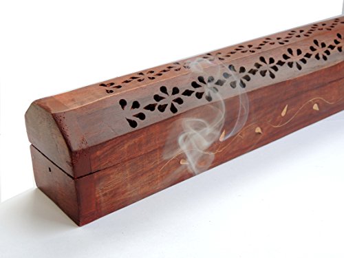 comprare on line Wooden Incense Joss Stick Cone Holder smoke Box + 10 INCENSE CONES by Simply essential prezzo