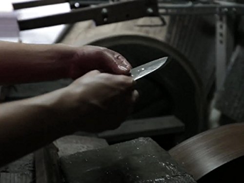 Original japanisches SANTOKU-Messer Kurouchi Yoshimi Kato. Klingen-Länge 17cm. Aogami super, handgeschmiedet. Runder Echt-Holz-Griff aus hochwertiger amerikanischen Kirsche - 7