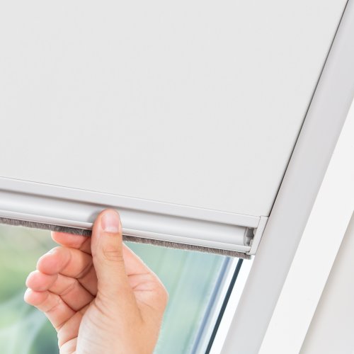 Lichtblick DRS.S06.01 Dachfensterrollo Skylight für Velux Dachfenster, Thermo, Verdunkelung – WeißŸ (S06) - 5