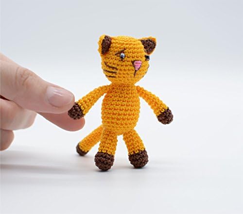 Yellow cat toy, loving kitty, crochet amigurumi key chain, the right gift