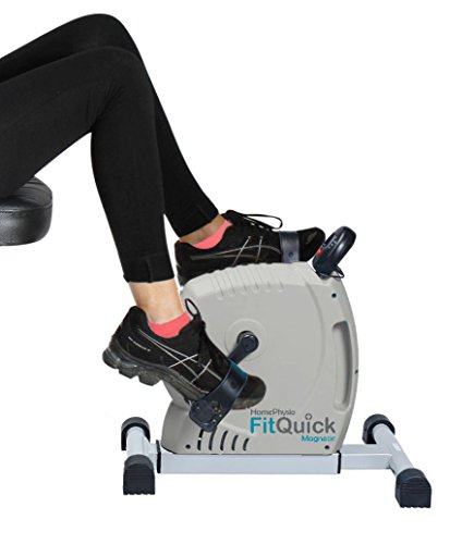 NEU – FitQuick – Premium-Qualität – Mini-Heimtrainer – Leiser, sanfter Magnetwiderstand – Rehabilitationstraining für Beine und Arme – Ein tragbarer, einfacher Heimtrainer, der am Sofa oder Stuhl im Sitzen verwendet wird. Baut Muskeln in den Beinen und Armen auf, stärkt Gelenke und Bänder und fördert die Durchblutung – Zwei Richtungen trainieren mehr Muskelgruppen – Von Physiotherapeuten empfohlen, da Magnetwiderstand die Gelenke schont. Variabler Widerstand, um Herz und Kreislauf zu trainieren. - 4